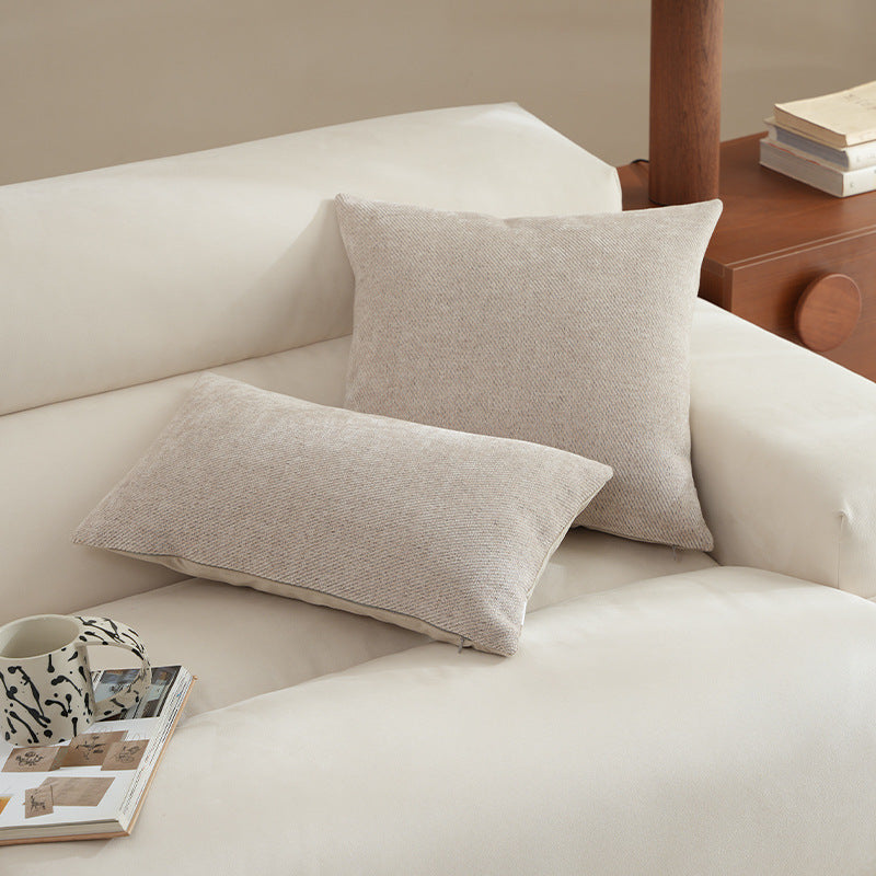 Decorative cushion cover made of woven cotton-linen blend with concealed zipper Kalsten