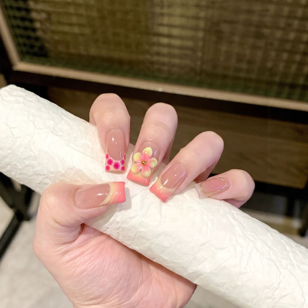 Floral Design Press-On Nail Set Kalsten