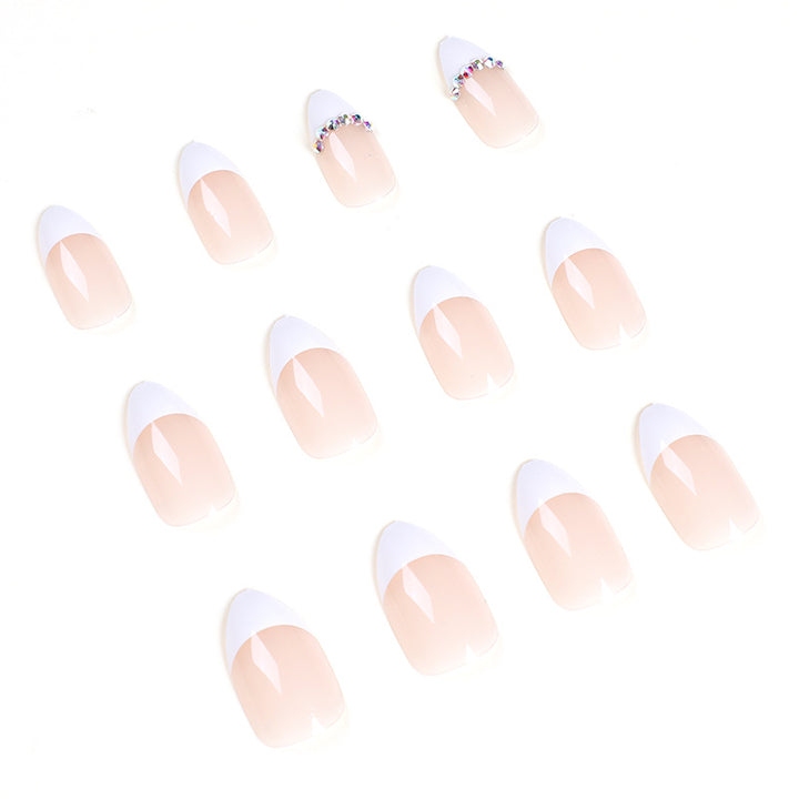Stylish nail art with glitter accents Kalsten