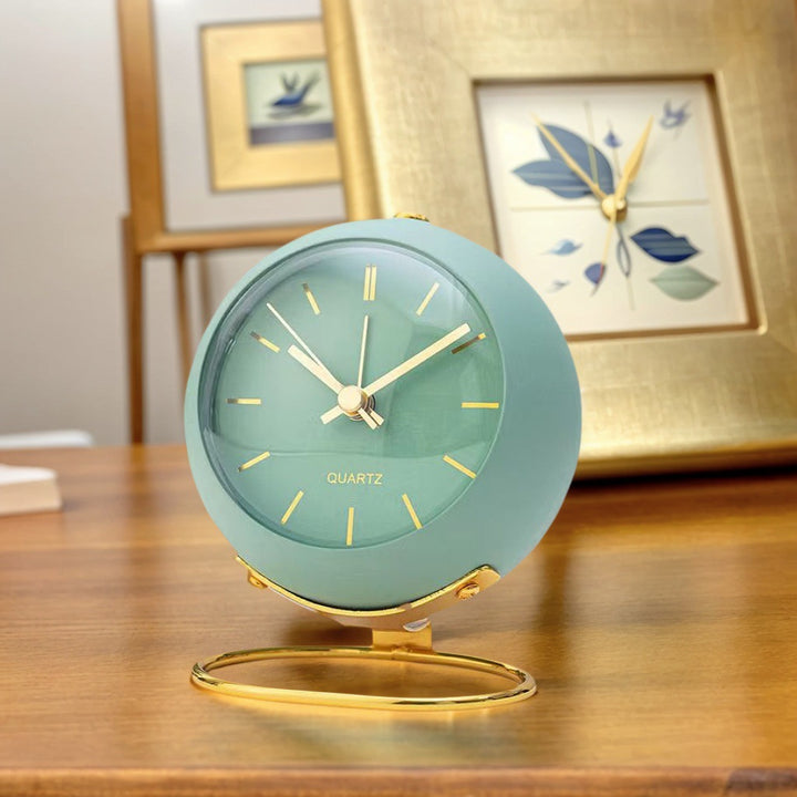 Table clock in elegant retro design Kalsten