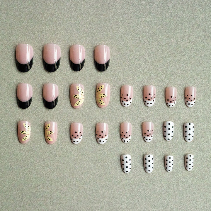 Trendy Polka Dot Nail Art Kit