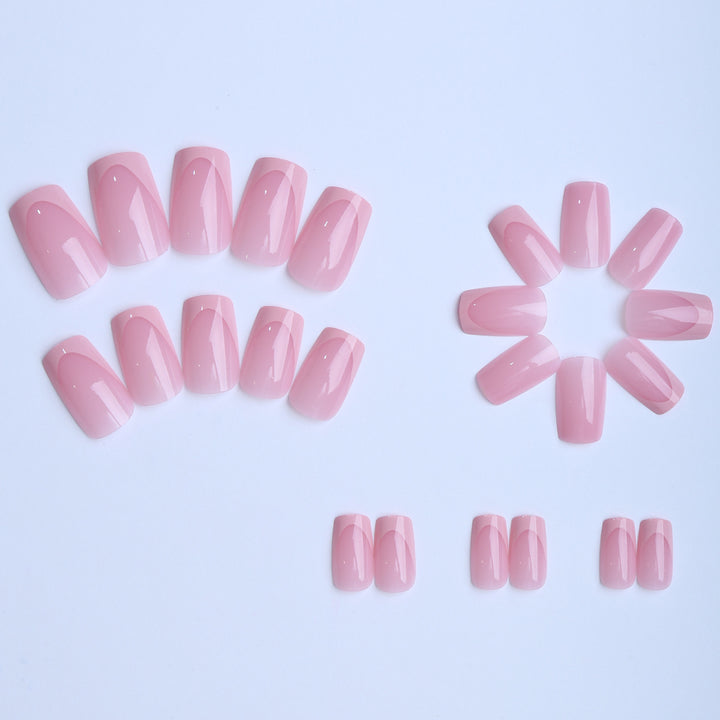 Artful fingernails with luxurious design Kalsten