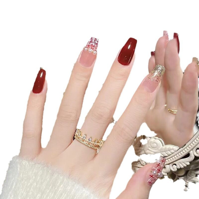 Elegant Nail Art with Gloss Finish Kalsten
