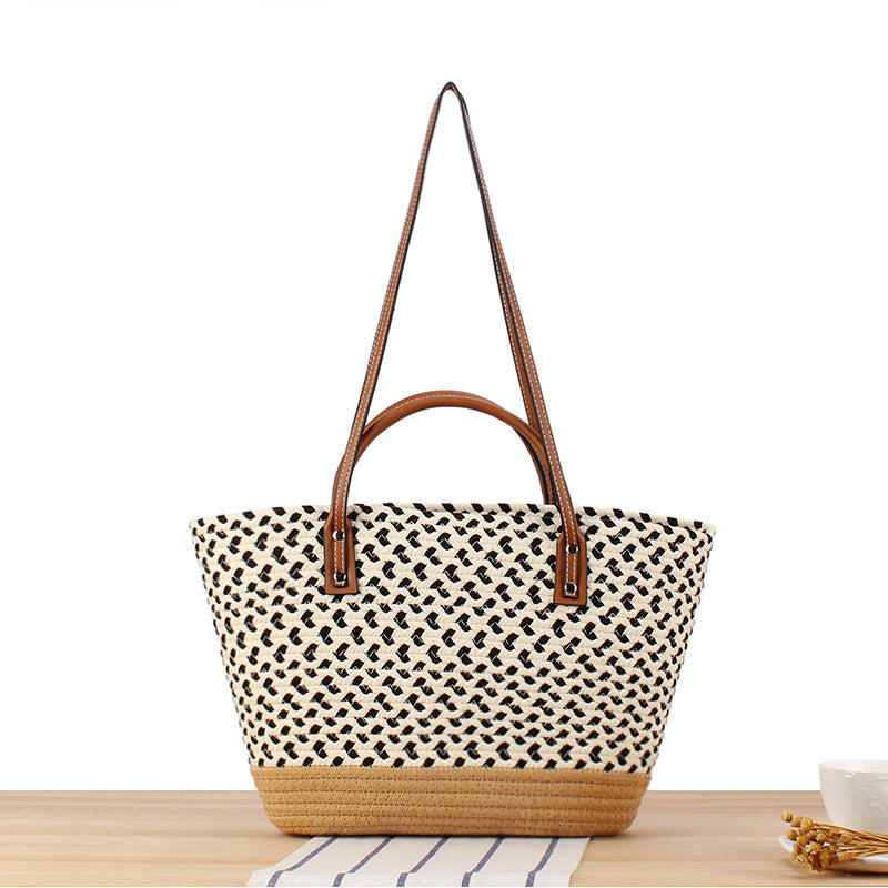 Spacious Shopping Bag Made from Handwoven Natural Material Kalsten