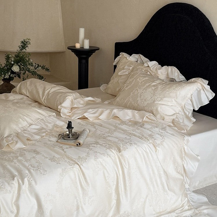 Elegant bedding set with jacquard floral pattern, frill and soft cotton satin
