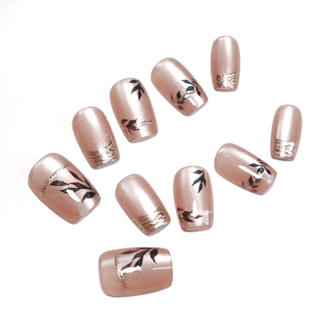 Artistic Nail Art with Elegant Leaf Design Kalsten