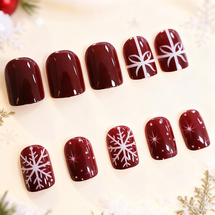Festive Winter Nail Art Kalsten