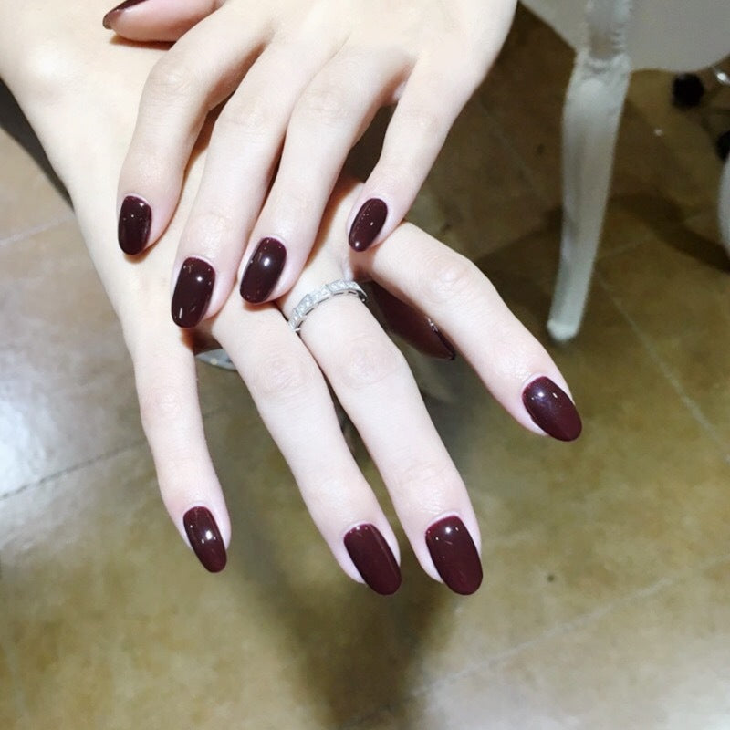 Elegant Glossy Almond-Shaped Press-On Nails