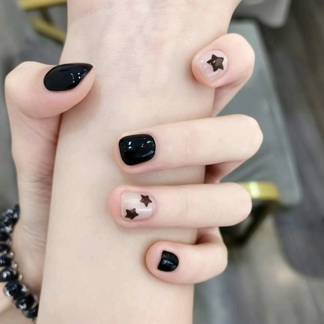 Trendy Graphic Nail Art Set Kalsten