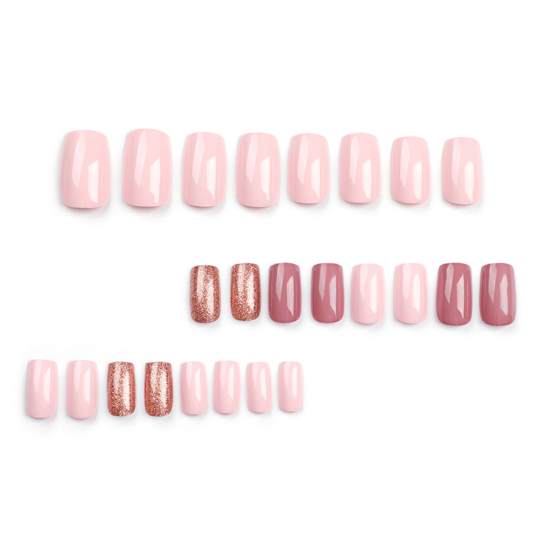 Nail extensions with shimmering accents Kalsten