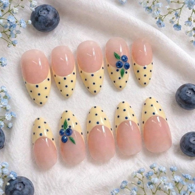 Decorative Press-On Nail Art Set Kalsten