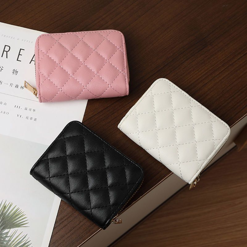 Quilted Zip Around Card Holder