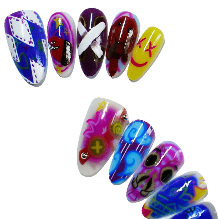Artistic Kiss-Themed Press-On Nail Art Kalsten