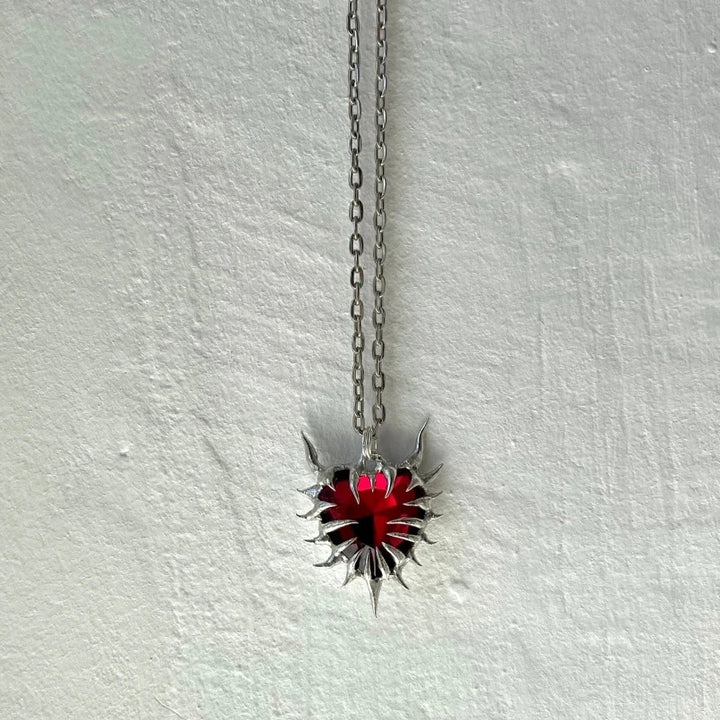Gothic Heart-Shaped Pendant Necklace Kalsten