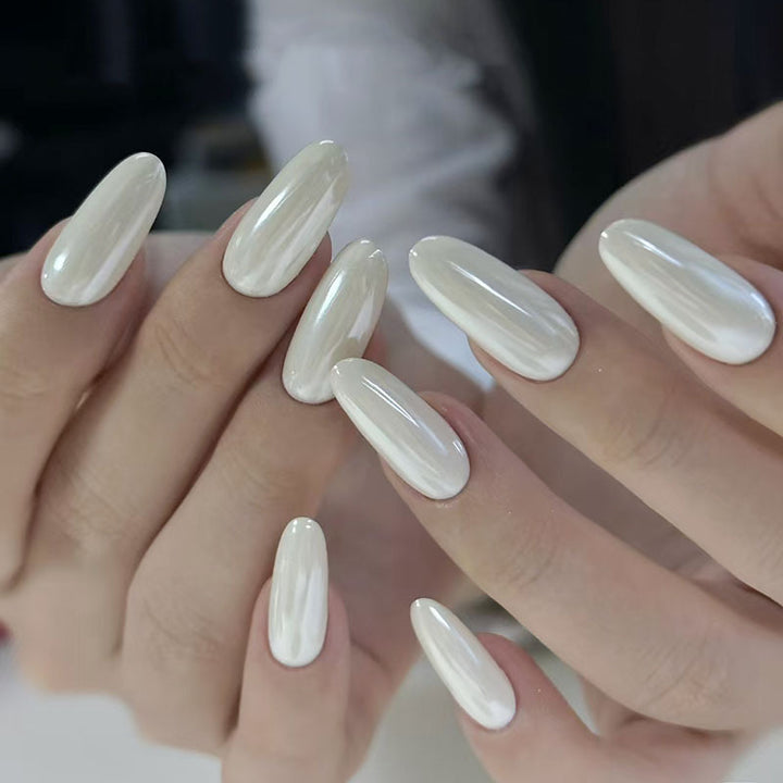 Elegant Almond-Shaped Press-On Nails