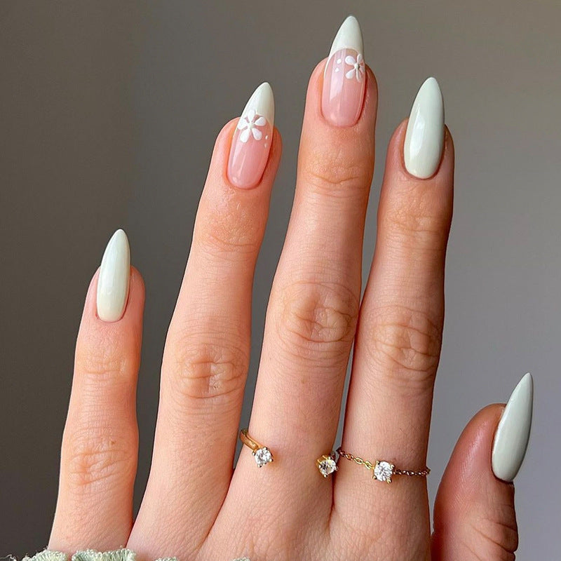 Glamorous Glittery Stiletto Press-On Nails Kalsten