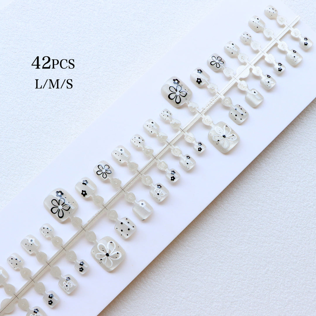 Floral Themed Press-On Nail Art Collection Kalsten