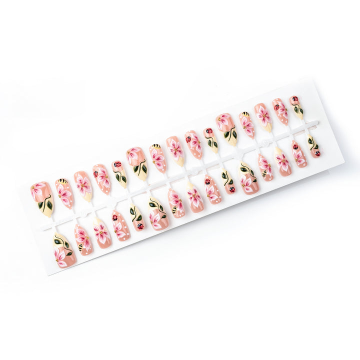 Floral Design Decorative Press-On Nail Set Kalsten