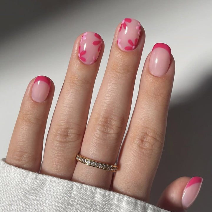 Artful Nail Extensions with Blooming Design Kalsten
