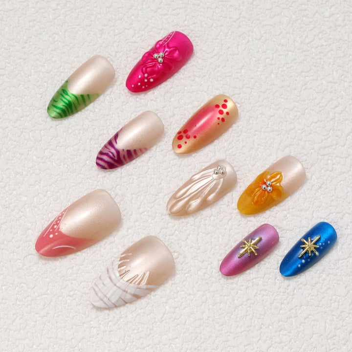 Nail Art Set with Floral and Glittering Accents Kalsten