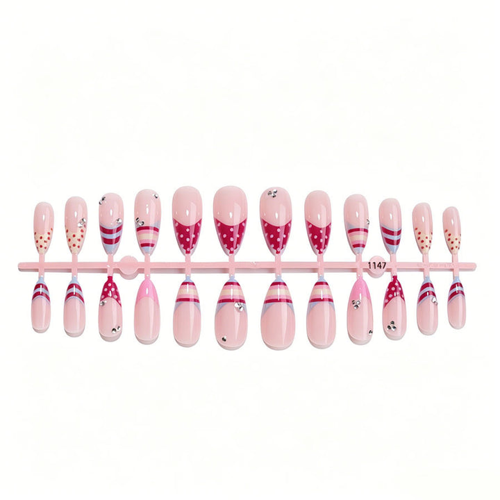 Artificial nail set with elegant 3D details and artistic design Kalsten
