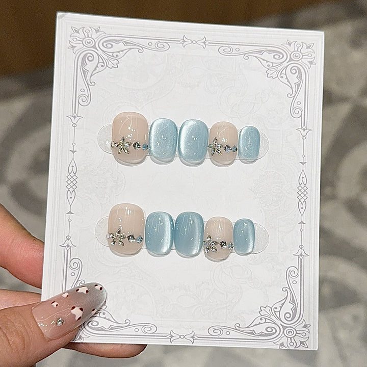Elegant Artificial Nails with Radiant Accents Kalsten