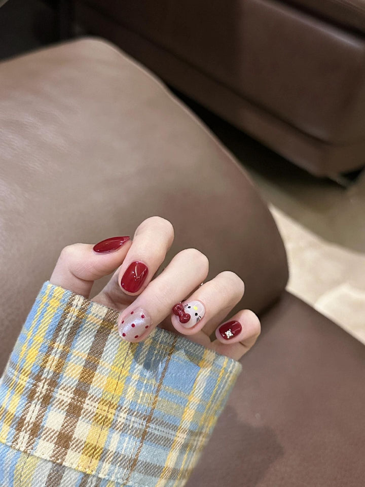 Artificial nail set with playful designs Kalsten