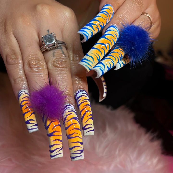 Artistic Tiger Print Press-On Nails Kalsten