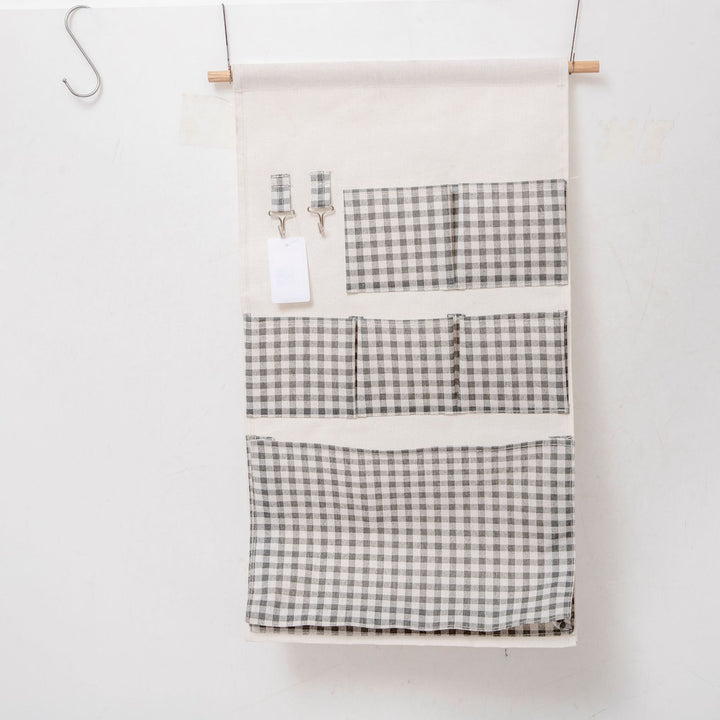 Wall-mounted storage bag
