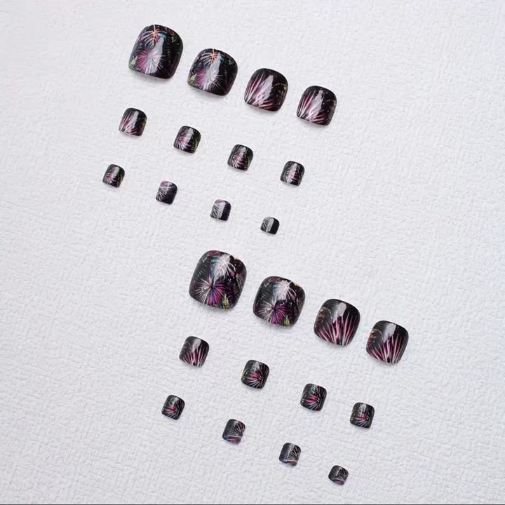 Nail art set with creative floral design Kalsten