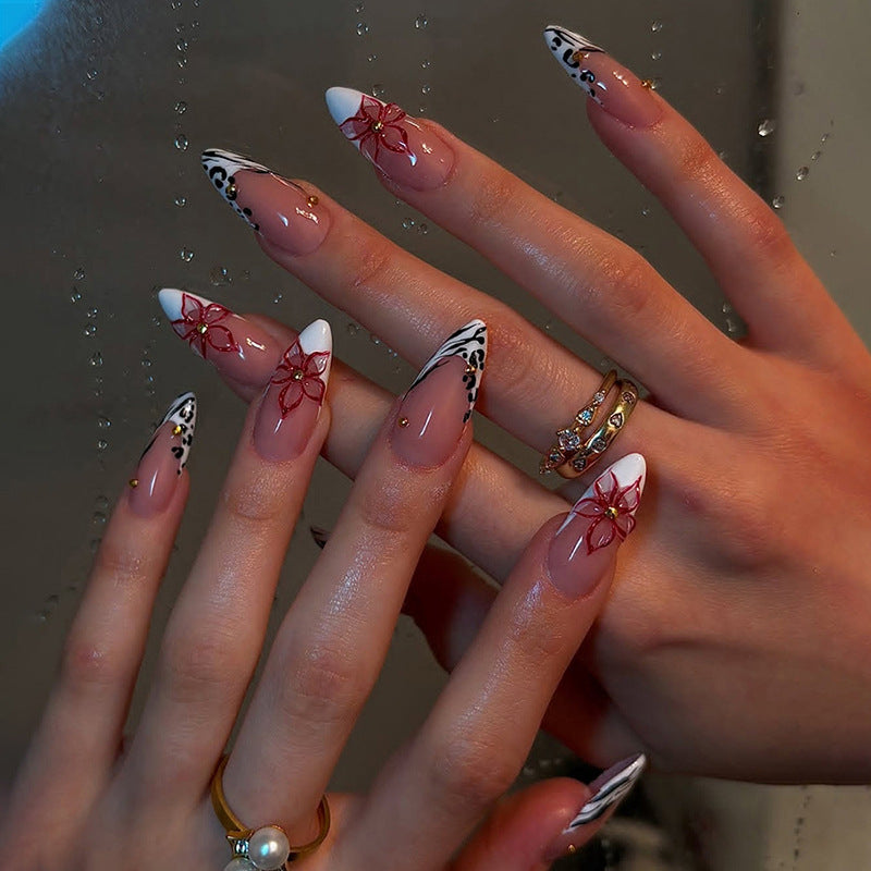 Decorative Press-On Nail Set with Floral and Geometric Accents kalsten
