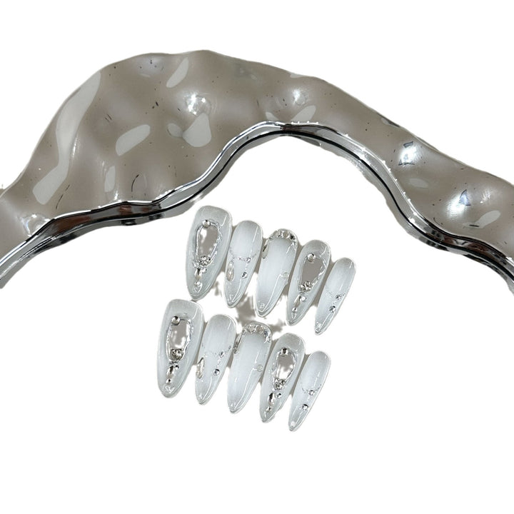 Premium Decorative Press-On Nail Art Set