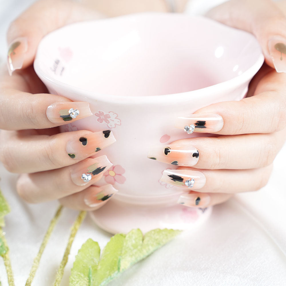 Artistic Heart-Adorned Press-On Nail Set Kalsten