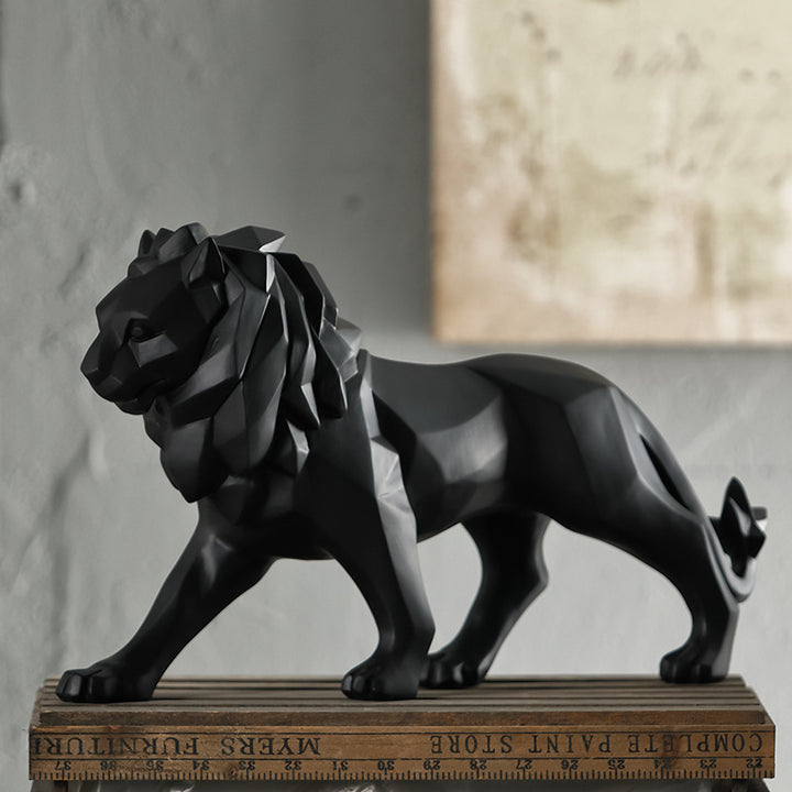 Elegant and modern lion sculpture Kalsten