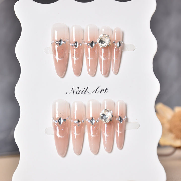 Elegant Decorative Press-On Nails Kalsten