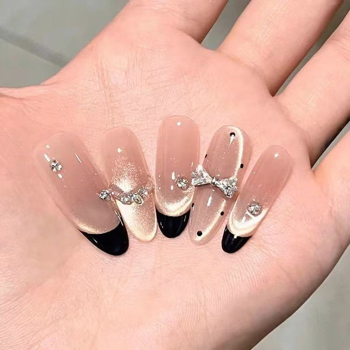 Glamorous Press-On Nail Art Kalsten