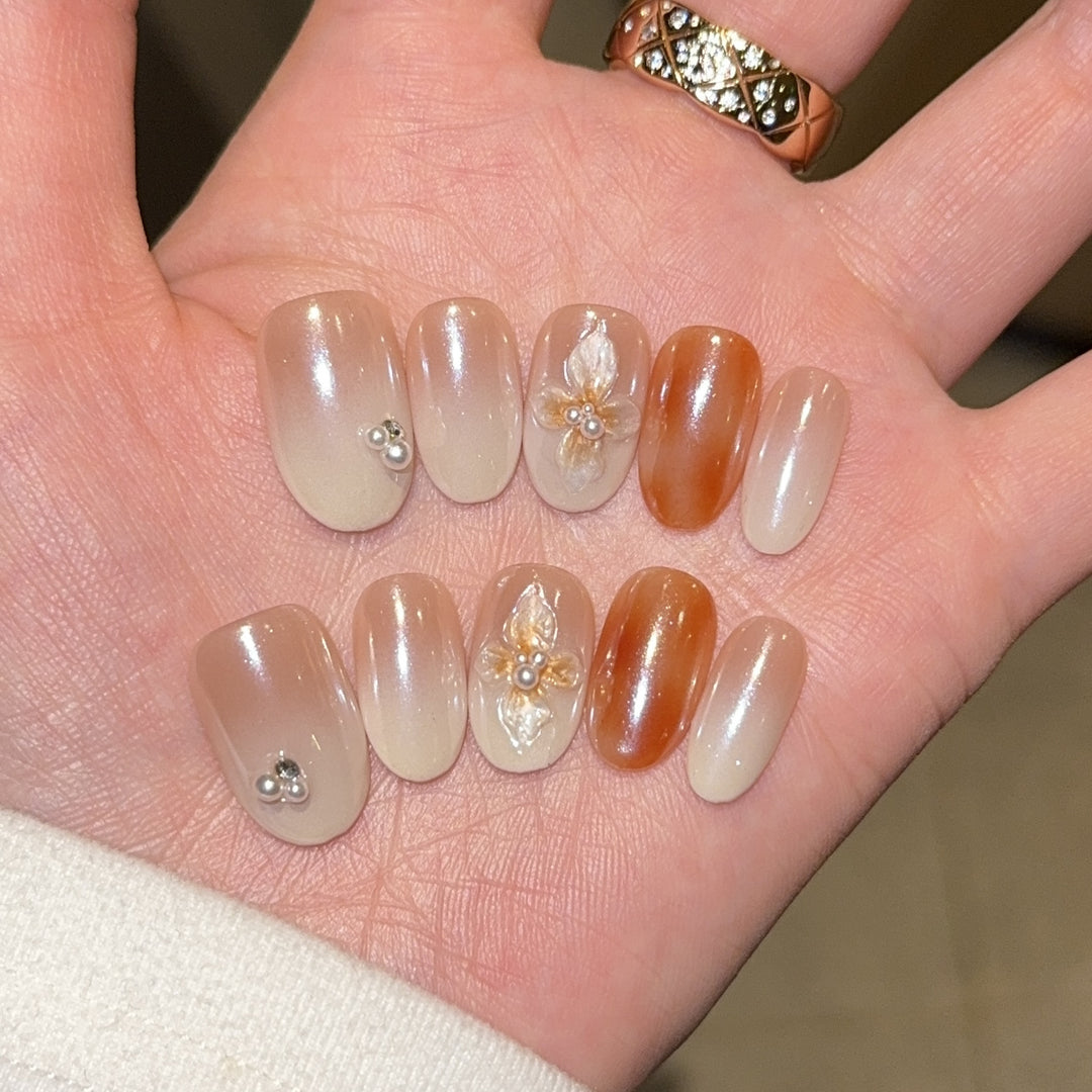 Artificial nails with floral details and glitter coating Kalsten
