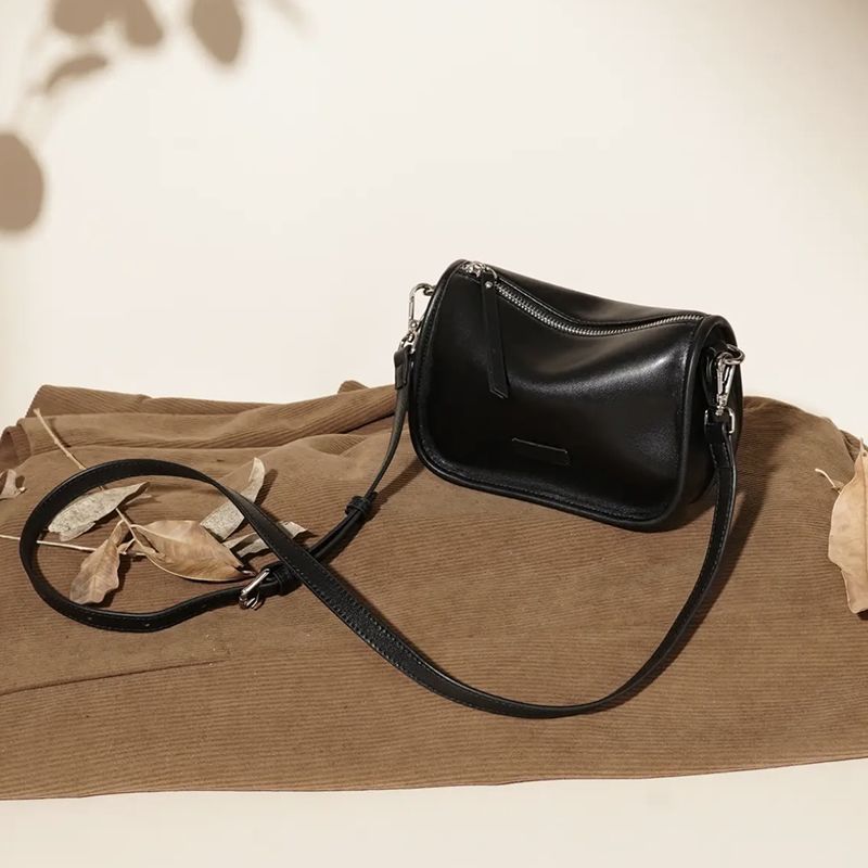 Modern Leather Crossbody Bag Kalsten