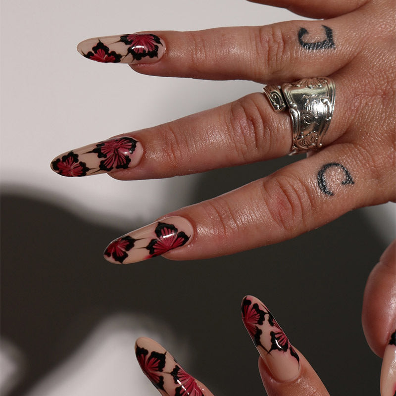 Exquisite Floral Design Press-On Nails