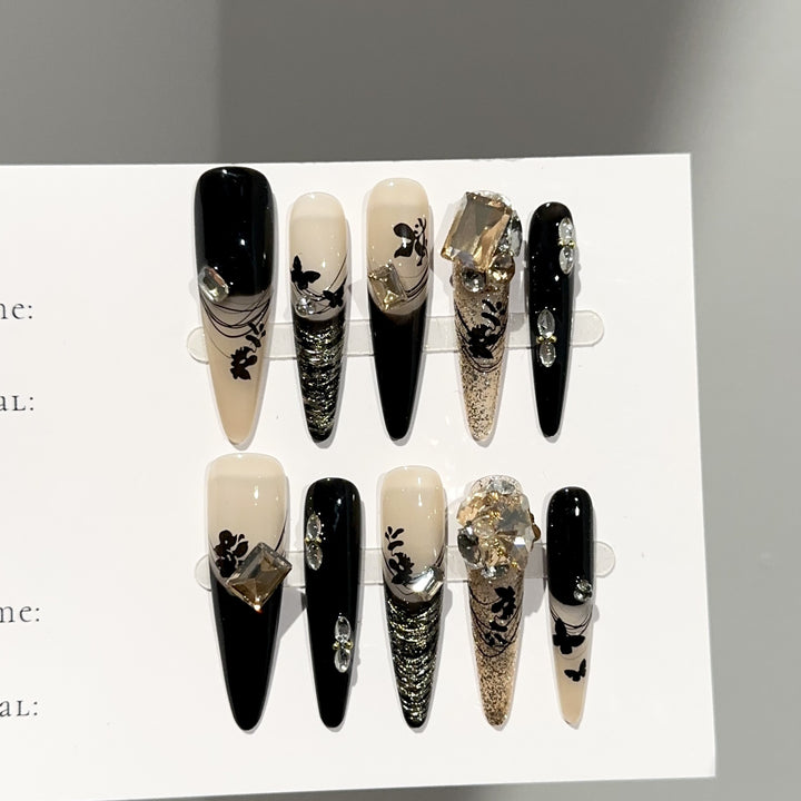 Artistic Statement Press-On Nail Set