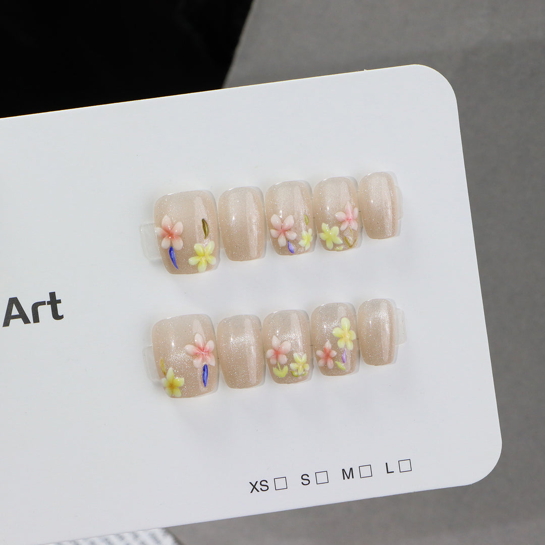 Creatively Designed Floral Press-On Nail Set Kalsten