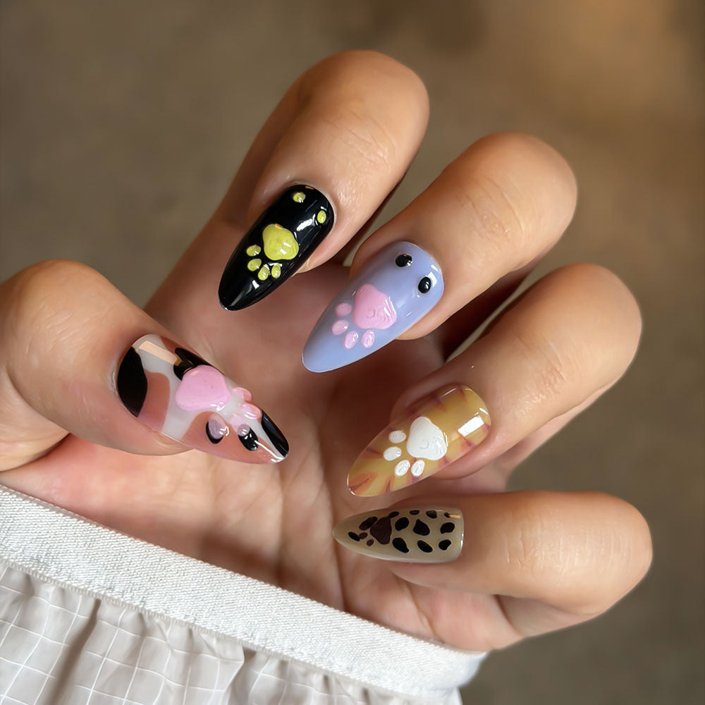 Playful Patterned Press-On Nail Art Set Kalsten