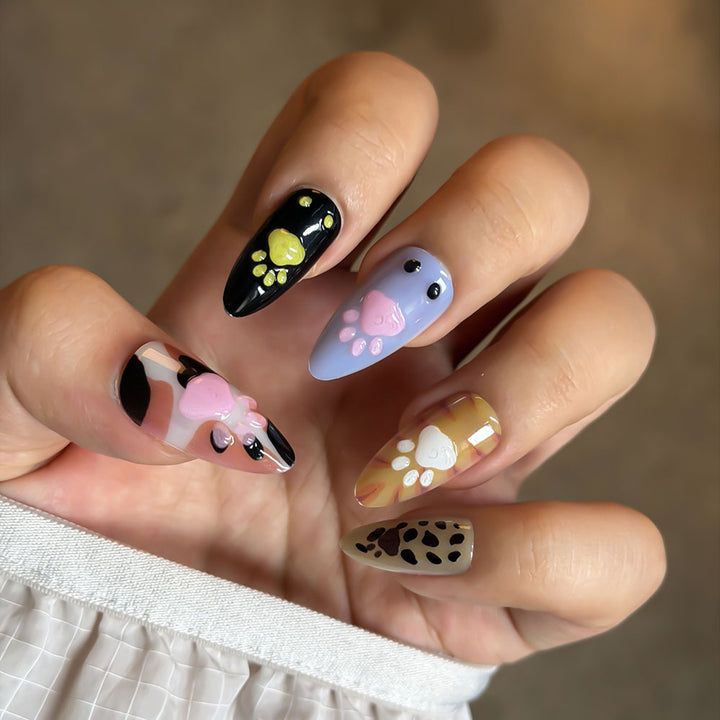 Playful Patterned Press-On Nail Art Set Kalsten
