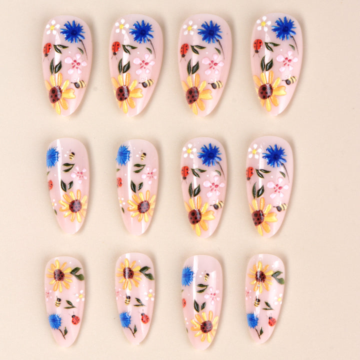 Floral Embellished Press-On Nail Art Set Kalsten