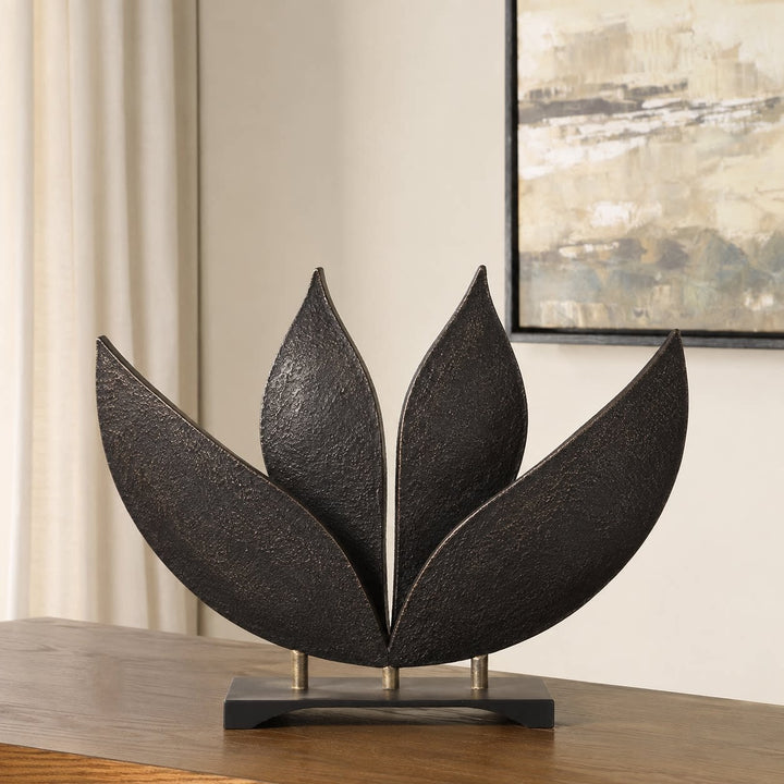 Artistic Abstract Leaf Sculpture