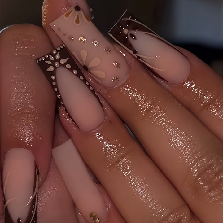 Detailed Floral Art Press-On Nails Kalsten