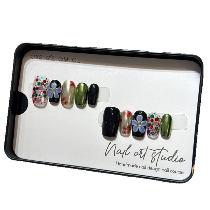 Artistic Floral-Inspired Press-On Nail Set Kalsten