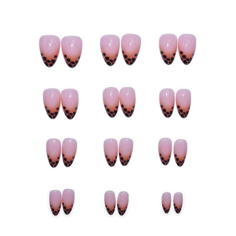 Elegant Press-On Nails with Animal Accents Kalsten