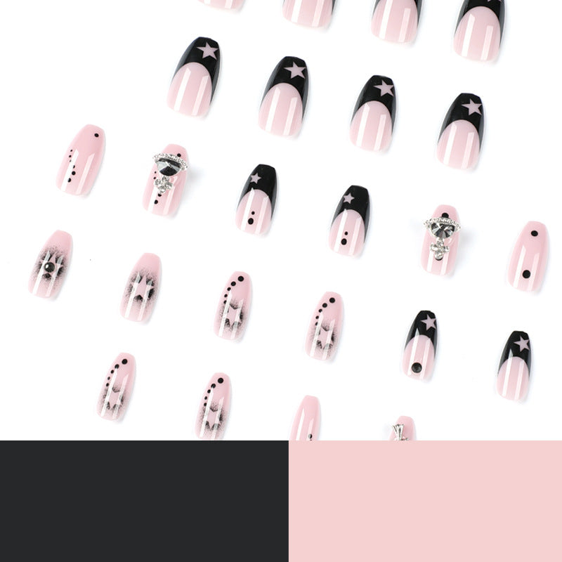Glamorous nail art with star motifs and glitter accents Kalsten