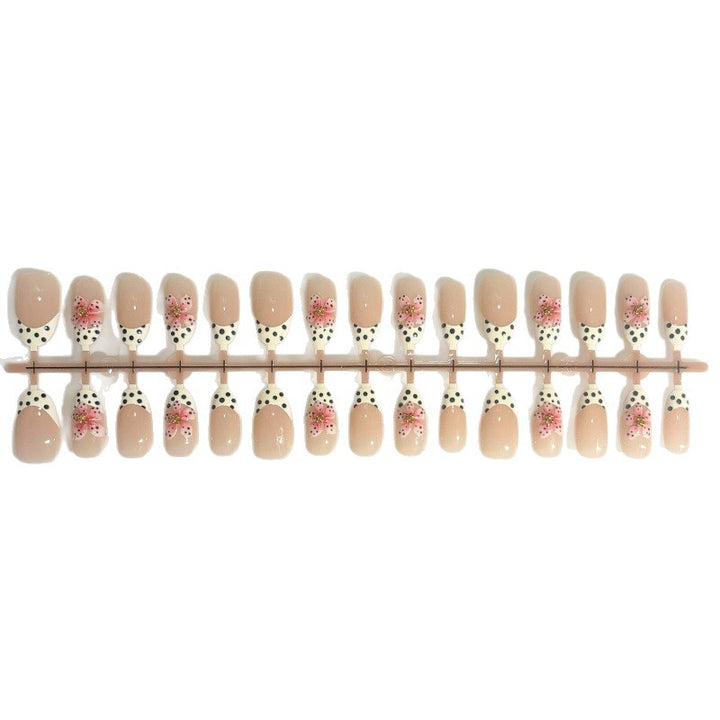 Art Nail Set with Floral Accents Kalsten